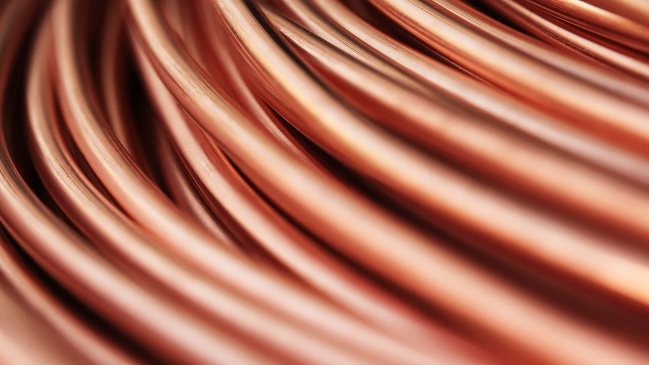 Cobre vuelve a subir por oferta de Codelco y apuesta a recorte de tasas de la Fed