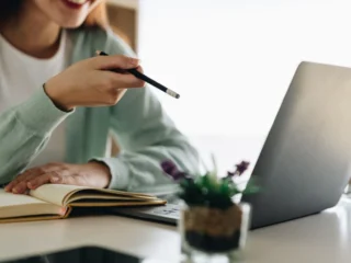 Google lanza un curso gratuito y masivo para capacitarse en IA: cuándo es y cómo anotarse