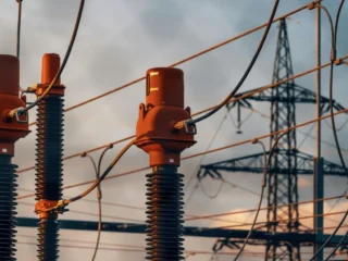 Piden acelerar plan de inversiones en transmisión eléctrica en Ñuble