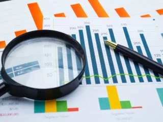 Tras superar los 10.000 puntos, el IPSA modera su avance, pero igual cierra con su máximo histórico 60 del año Tras superar los 10.000 puntos, el IPSA modera su avance, pero igual cierra con su máximo histórico 60 del año