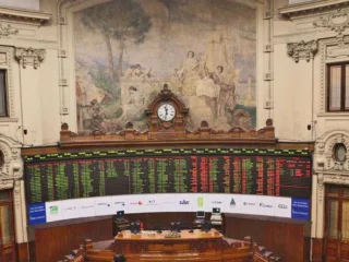 Los factores internos y externos que impulsaron al IPSA a romper la barrera de los 10.000 puntos