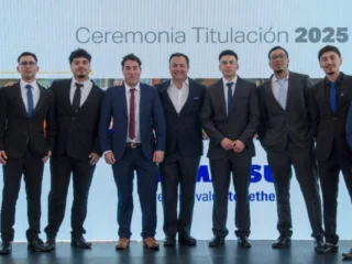 Grupo Komatsu Cummins gradúa a 72 técnicos para la minería 4.0