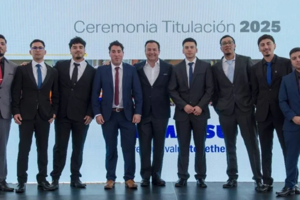 Grupo Komatsu Cummins gradúa a 72 técnicos para la minería 4.0