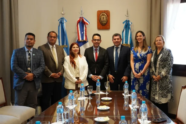 Juliá y Norambuena avanzan en la aspiración en reunión clave con Gobernador Marcelo Orrego