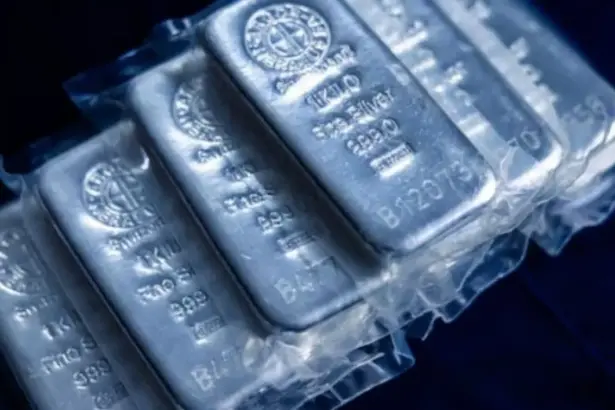 La fiebre por la plata: Su precio ha subido más que el del oro y Chile está entre los 10 mayores productores