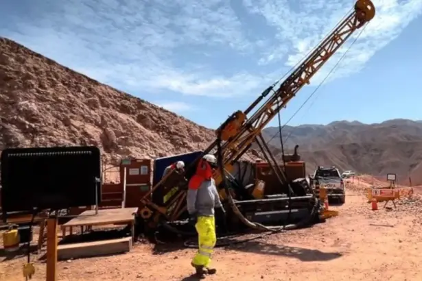 Tier One Silver amplía la colaboración comunitaria en Curibaya y se prepara para la siguiente fase de perforación y exploración