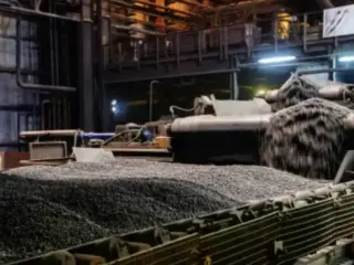 China alerta por especulación en el mineral de hierro y advierte desconexión entre precios y fundamentos reales