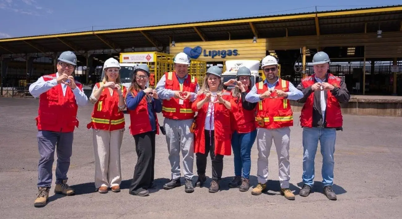 Lipigas y Sercotec sellan alianza para integrar a micro y pequeñas empresas a cadenas de valor estratégicas Lipigas y Sercotec sellan alianza para integrar a micro y pequeñas empresas a cadenas de valor estratégicas