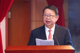 Chen Jinghe se retira y deja a Zijin Mining en la élite global del sector