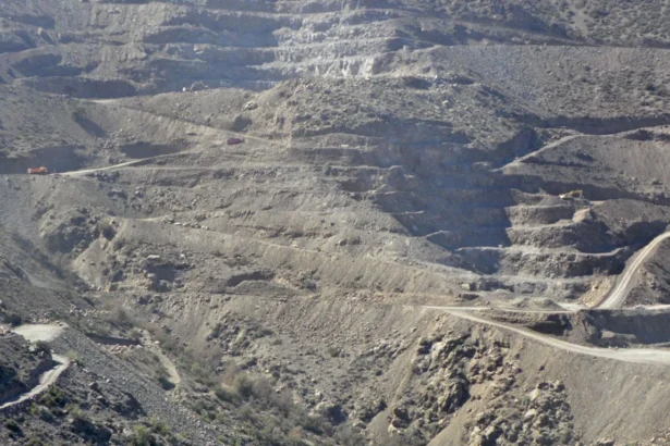 SMA formula ocho cargos contra Minera Tres Valles por incumplimientos ambientales en Salamanca