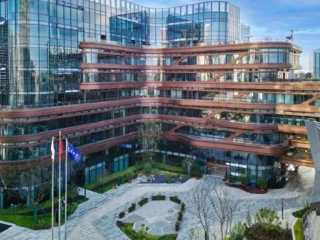 Tianqi presiona a la Suprema y busca frenar la alianza entre Codelco y SQM