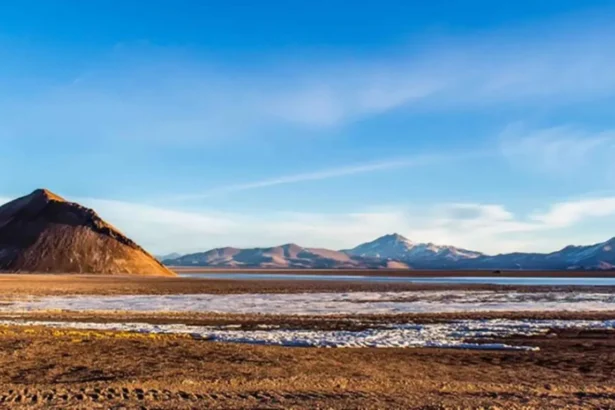 Eramet impulsa sondajes en salares del norte mientras mantiene ofensiva judicial contra el Estado