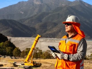 Anglo American retira votación sobre bonos ejecutivos en medio de definiciones clave por fusión con Teck