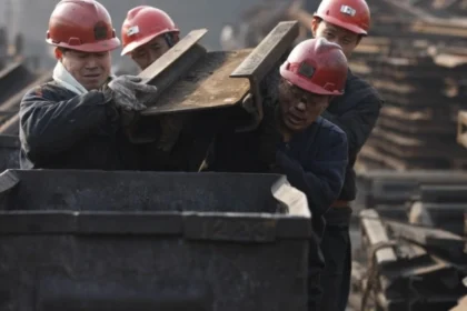 China prevé primera caída anual en demanda de carbón desde 2017 en medio de ajuste industrial