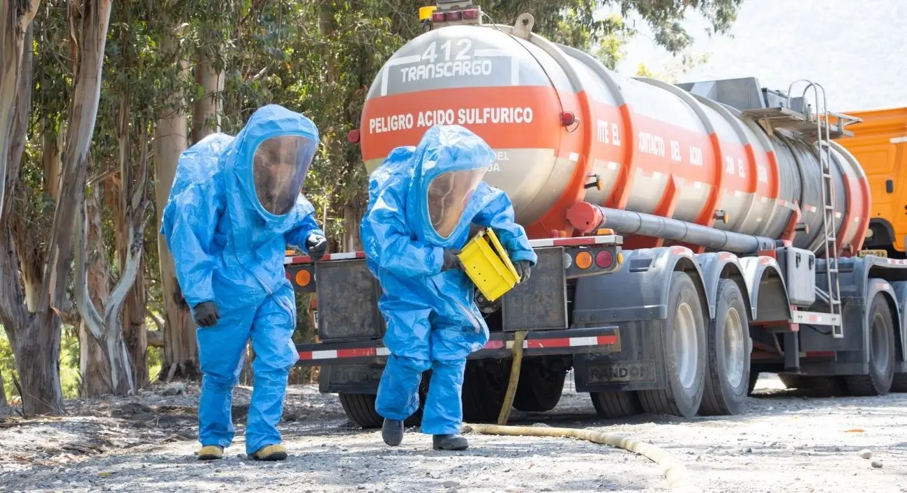 División El Teniente realiza simulacro intersectorial de emergencia por transporte de ácido sulfúrico en Coya