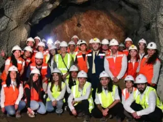 SENCE y Mine Class celebran exitosa formación de nuevos talentos para la industria minera