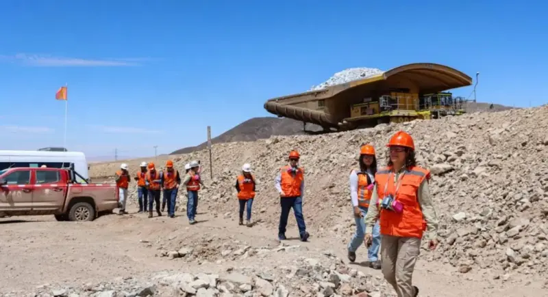 ARMMIC 2025: Visita a Ministro Hales refuerza vínculo entre academia e industria minera