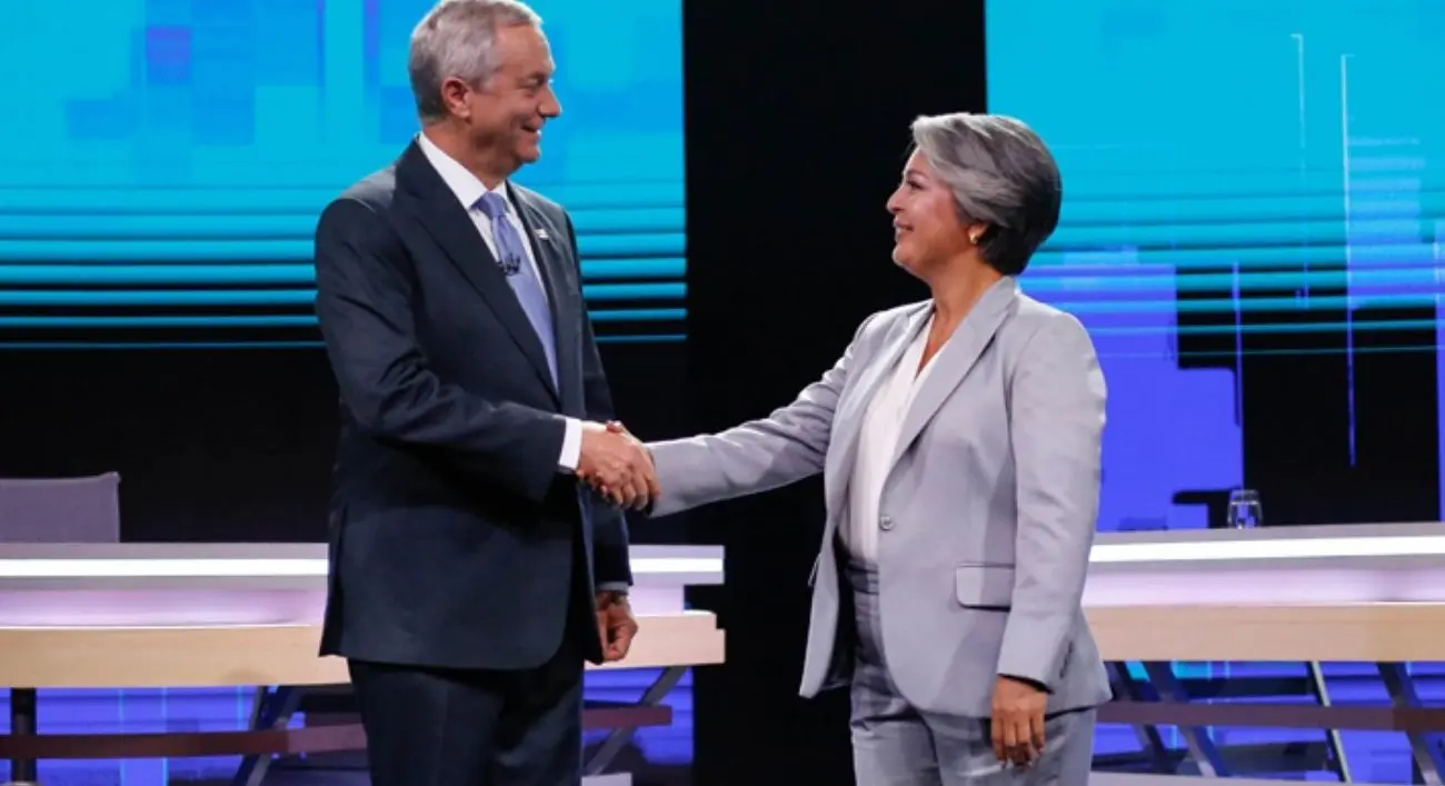Debate por planta de hidrógeno verde cerca de Paranal tensiona campaña presidencial