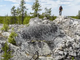 Li-FT Power identifica granos de espodumeno en el Proyecto de Litio Nottaway, Quebec