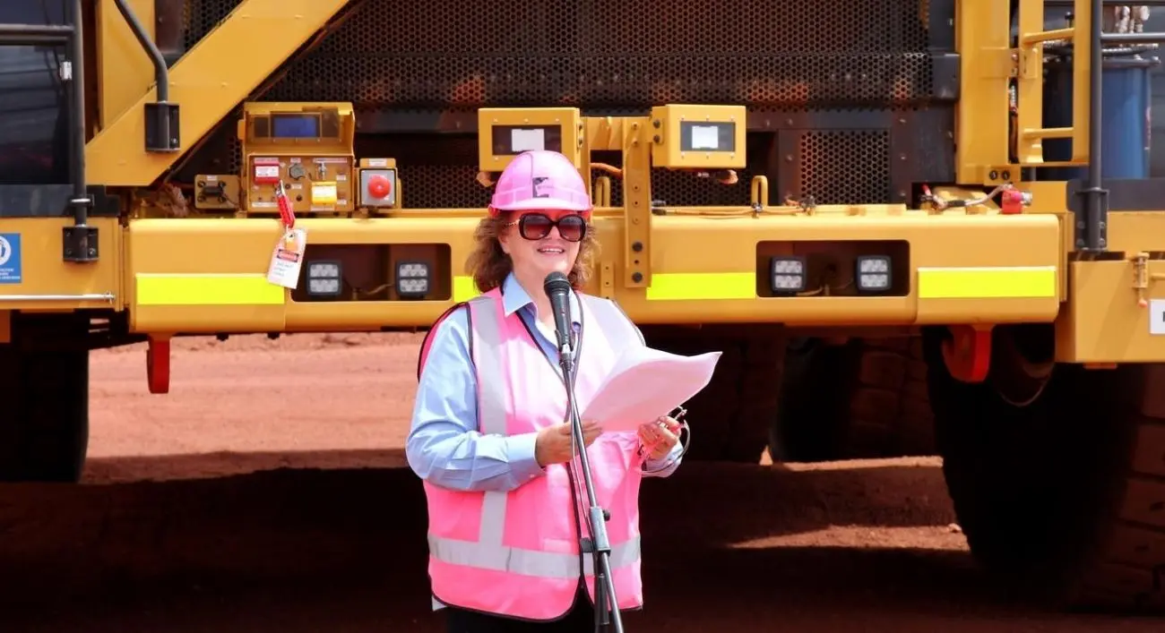 Gina Rinehart advierte que la regulación amenaza la competitividad minera australiana Gina Rinehart advierte que la regulación amenaza la competitividad minera australiana