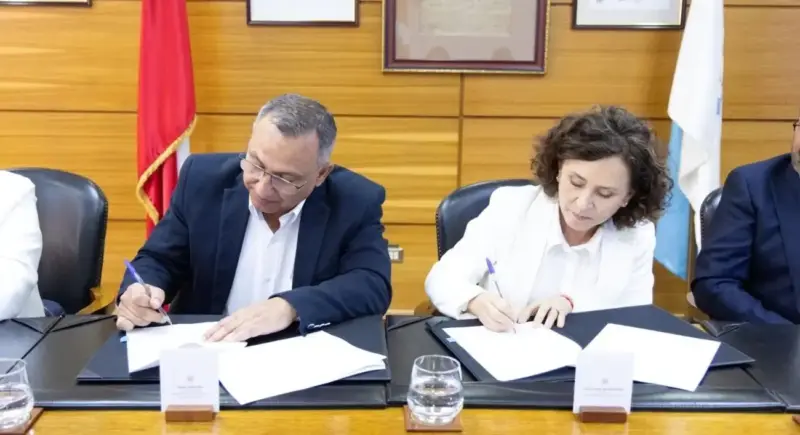 UCN y Minera El Peñón refuerzan alianza estratégica para impulsar innovación y formación minera