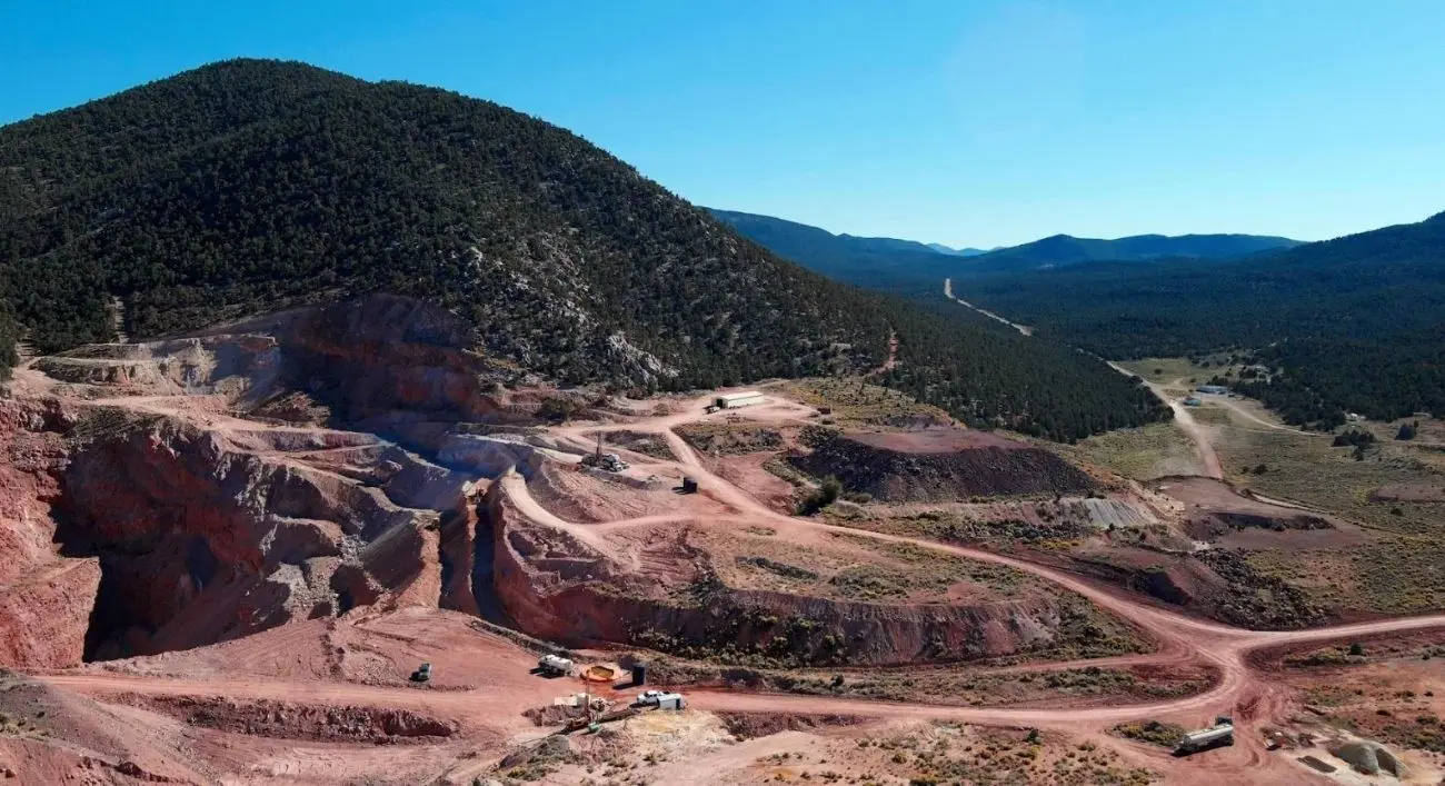 Nevada King Gold Reviews: Logros 2025 y estrategia de exploración 2026