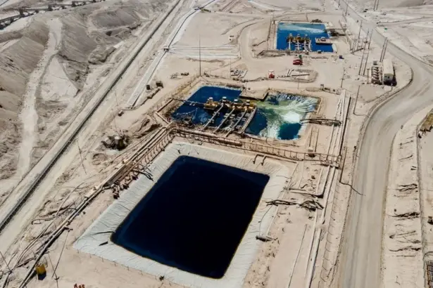 Lomas Bayas refuerza su infraestructura crítica con inversión de US$16 millones para fortalecer la gestión ambiental y operativa