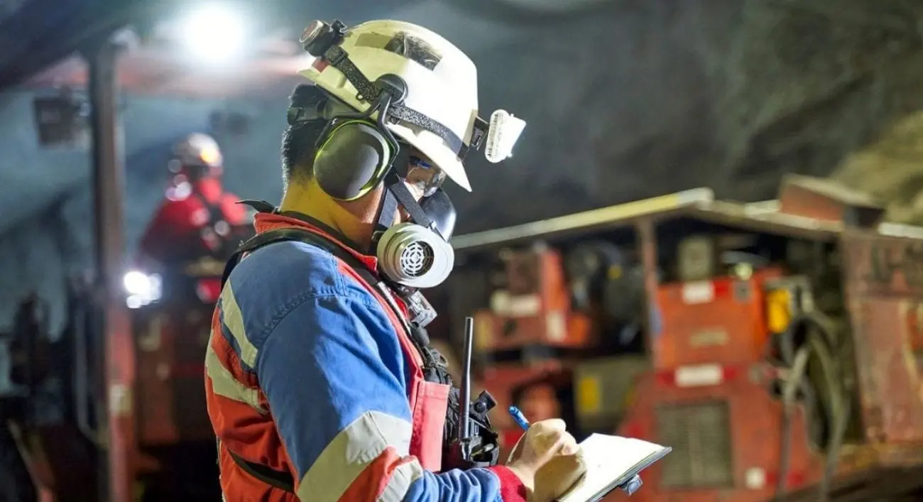 Empresas mineras buscan operadores mineros para sus operaciones