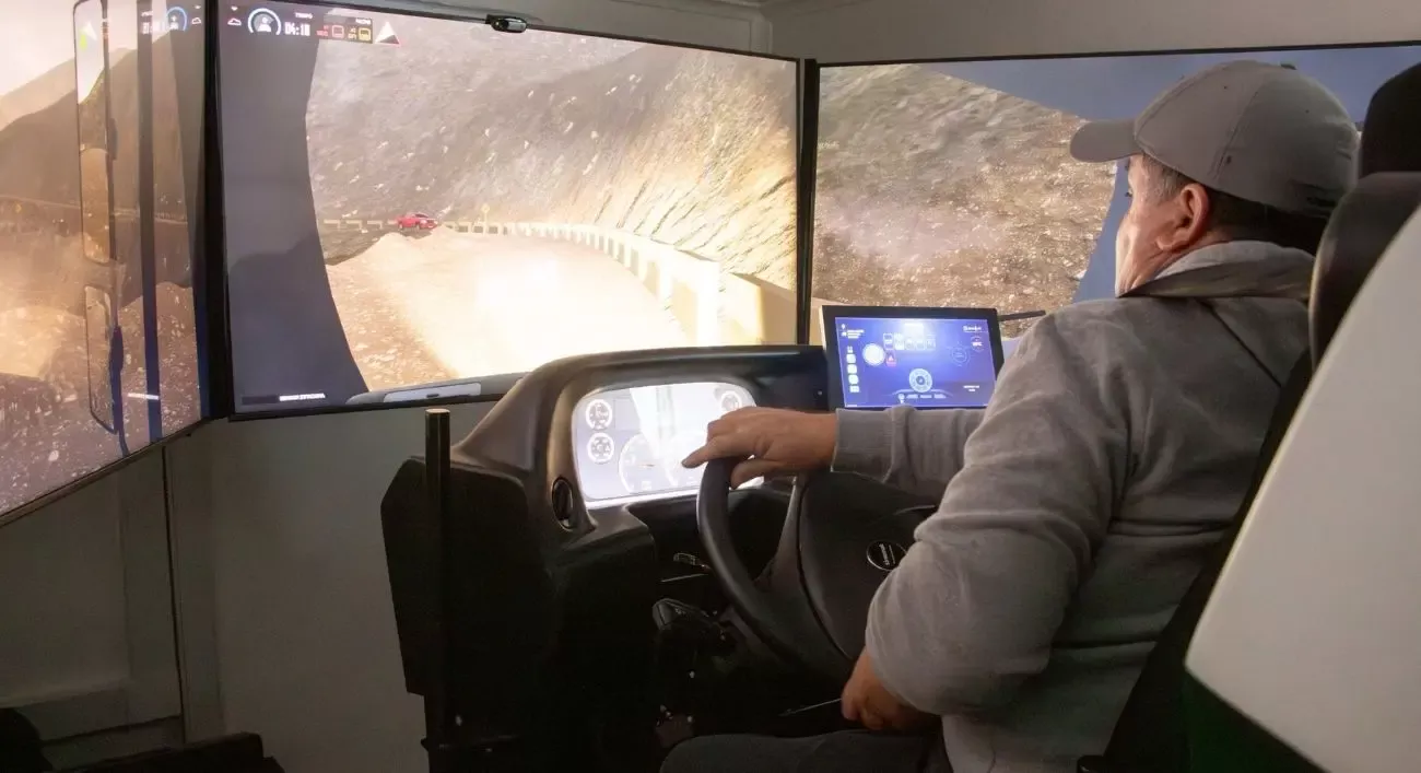 División El Teniente incorpora simulador de conducción para reforzar la seguridad en rutas mineras