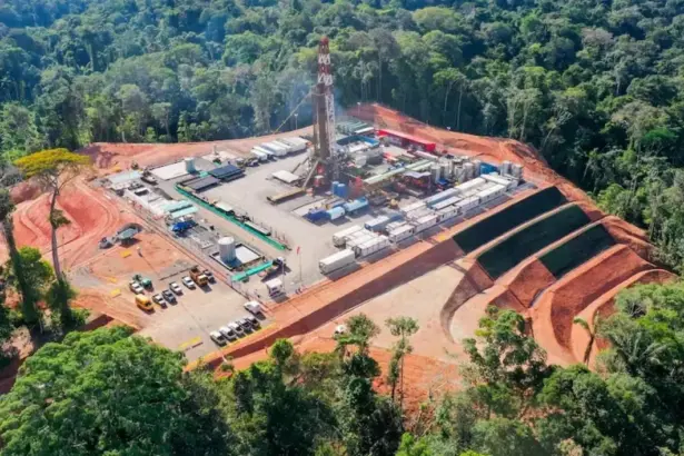 Enap realiza hallazgo de petróleo en la zona oriental de Ecuador