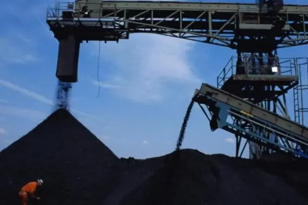 AIE: Demanda global de carbón llegará a cifra récord en 2025
