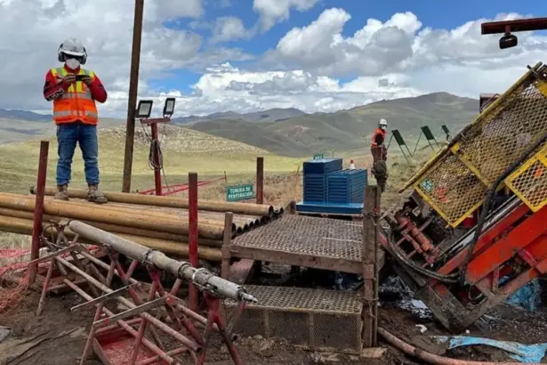 Palamina adquiere el Proyecto Esperanza al sureste del yacimiento de plata-cobre-manganeso de Berenguela