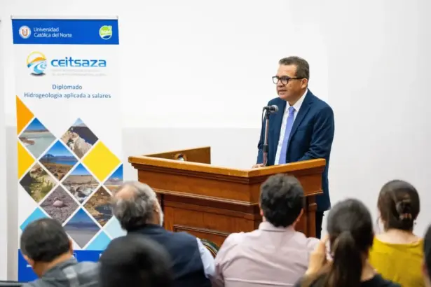 UCN y SQM Litio lanzan el primer Diplomado de Hidrogeología Aplicada a Salares