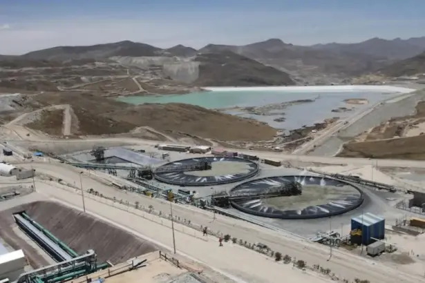 Las Bambas y Cerro Verde explican casi un tercio de la producción cuprífera del Perú en 2025