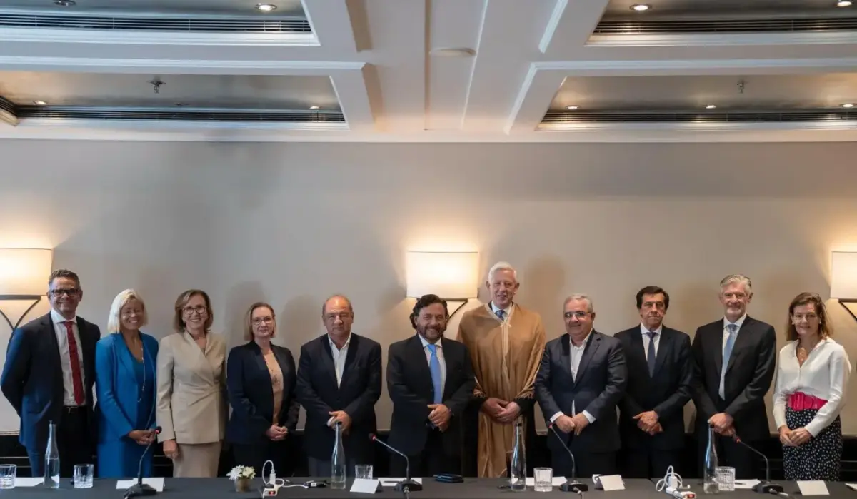 Milei refuerza su estrategia minera y respalda millonaria inversión de Rio Tinto en litio argentino Milei refuerza su estrategia minera y respalda millonaria inversión de Rio Tinto en litio argentino