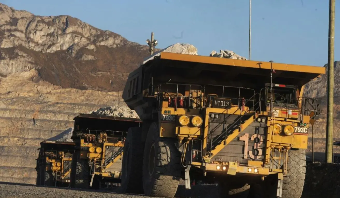 Inversión minera en Perú alcanza su mayor dinamismo en años y supera los US$ 4.480 millones al cierre de octubre Inversión minera en Perú alcanza su mayor dinamismo en años y supera los US$ 4.480 millones al cierre de octubre