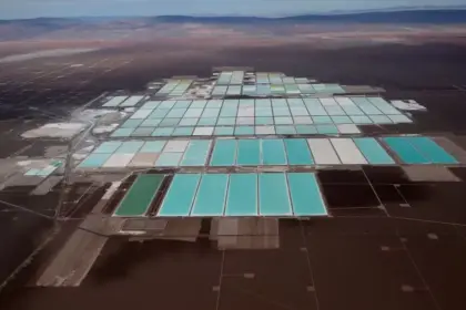 Chile avanza en estrategia del litio con alianza estratégica entre Codelco y SQM