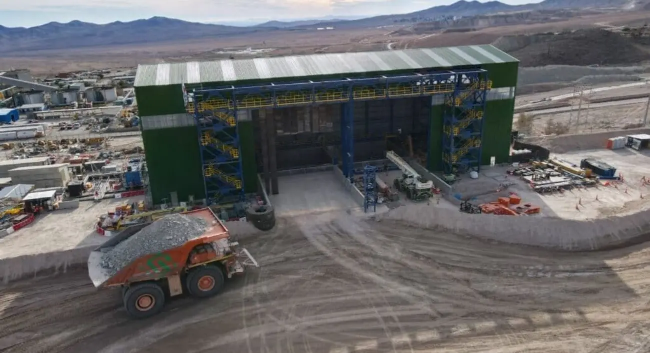 CAM nombra a María Teresa Muñoz como nueva árbitra en el conflicto entre Codelco y Movitec