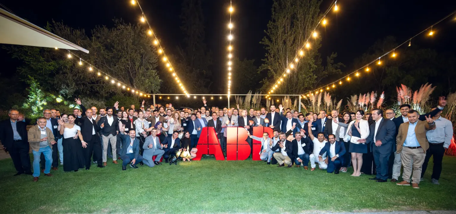 ABB en Chile celebra a sus distribuidores y proyecta metas para 2026