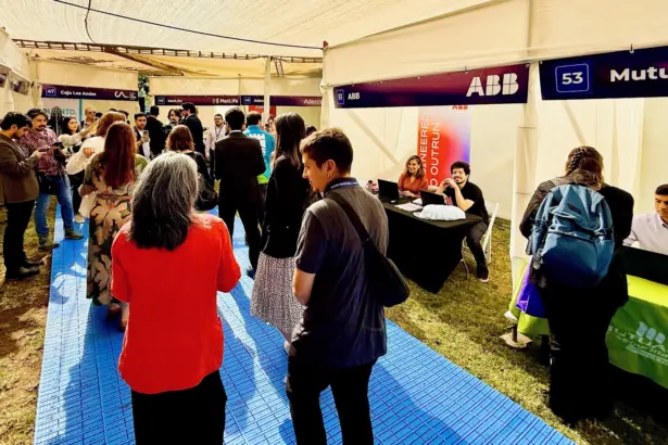 ABB en Chile participa por primera vez en Feria de Inclusión laboral de Providencia
