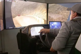 Codelco El Teniente inaugura innovador simulador para conductores en faenas mineras