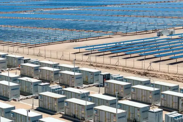Chile apuesta por redes inteligentes y baterías para enfrentar desafíos energéticos futuros