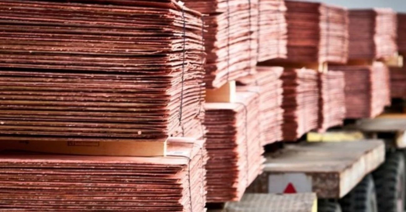 Imacec crece 2,2% en octubre impulsado por comercio y servicios: La minería retrocedió