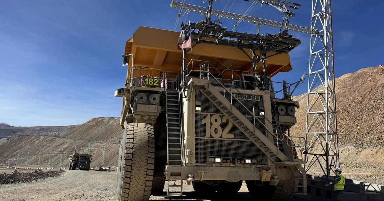 Collahuasi lidera en minería sustentable con su revolucionario sistema Trolley Assist