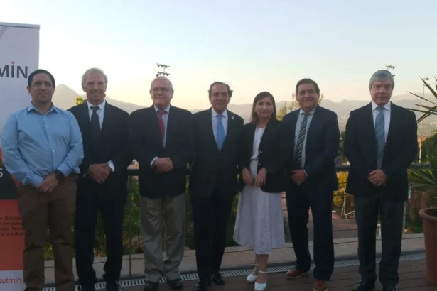 Sutmin celebra 17 años destacando avances en sostenibilidad e innovación minera