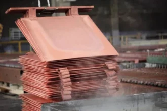 Mercuria retira 50 mil toneladas de cobre y presiona precios globales