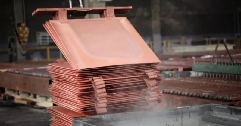 Mercuria retira 50 mil toneladas de cobre y presiona precios globales