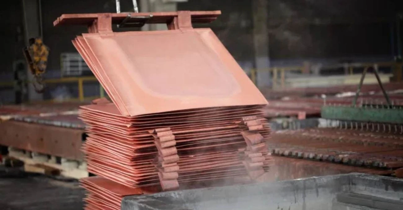 Mercuria retira 50 mil toneladas de cobre y presiona precios globales