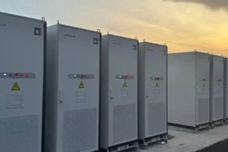 JA Solar presenta tecnología híbrida para fortalecer energía renovable en Chile y Latinoamérica