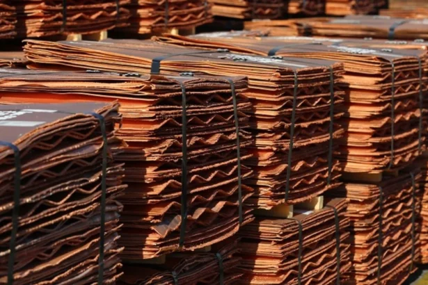 Precio del cobre alcanza US$5,28 la libra impulsado por menor oferta global